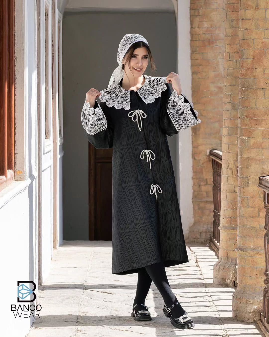 مانتو یقه تور سفید پاپیونی